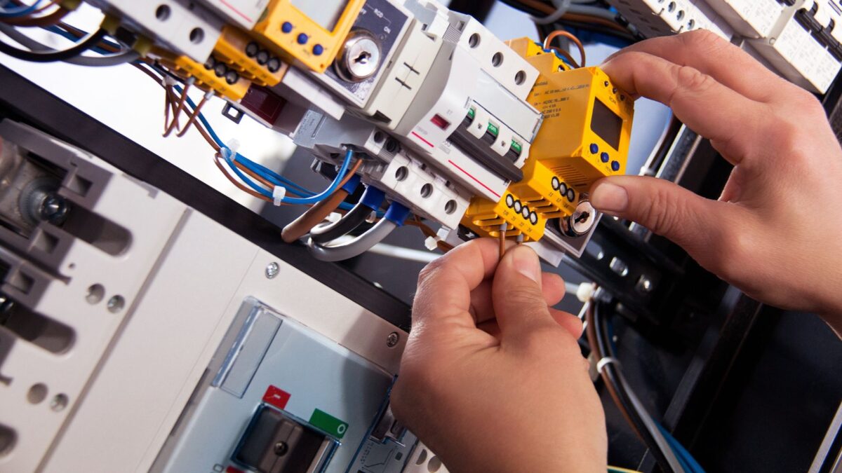 Mekanik Elektrik Tesisat ve Ekipmanları Bakım ve Onarımı